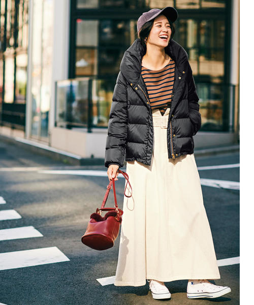 LAURA DI MAGGIO（ローラディマッジオ）の「[別注]LAURA DI MAGGIO KFC FURTRIM 2WAYバッグ ◆（ショルダーバッグ・レディース・ブラック/ベージュ/ワインレッド・FREE）」の4枚目の写真