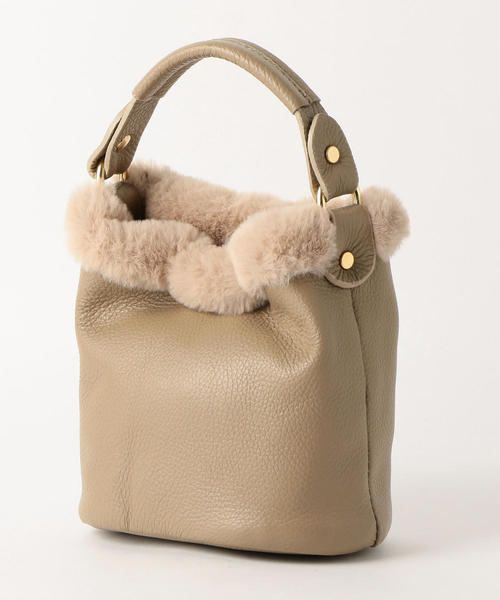 LAURA DI MAGGIO（ローラディマッジオ）の「[別注]LAURA DI MAGGIO KFC FURTRIM 2WAYバッグ ◆（ショルダーバッグ・レディース・ブラック/ベージュ/ワインレッド・FREE）」の5枚目の写真