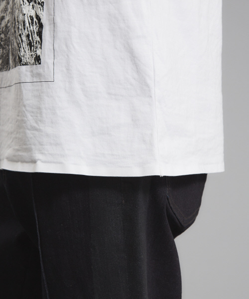 5351 POUR LES HOMMES(ゴーサンゴーイチプールオム)の「圧着マウンテンTシャツ(Tシャツ/カットソー・メンズ・ホワイト/ブラック・44/46/48/50)」の7枚目の写真