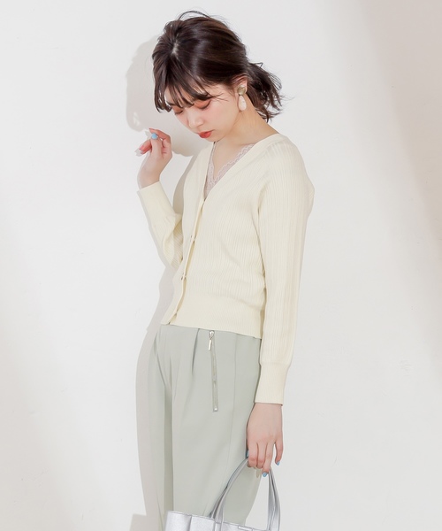 natural couture（ナチュラルクチュール）の「プチプラ金ボタンリブカーディガン（カーディガン/ボレロ・レディース・アイボリー/ベージュ/ライム/ネイビー/ラベンダー・FREE）」の7枚目の写真