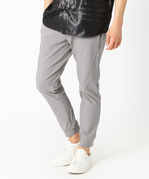 COMME CA ISM（コムサイズム）の「ハイテンション ジョガー パンツ（その他パンツ・メンズ・ブラック/グレー・SMALL/MEDIUM/LARGE/X-LARGE）」の2枚目の写真