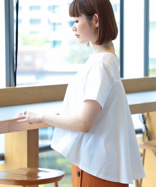 Ray BEAMS（レイビームス）の「Ray BEAMS / バック フレア クルーネック Tシャツ（Tシャツ/カットソー・レディース・ホワイト/ブラック/その他/その他1・ONE SIZE）」の14枚目の写真