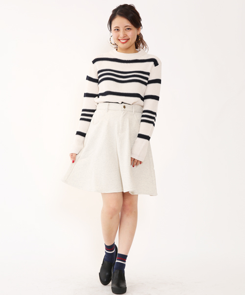 Chico(チコ)の「裏毛フレアスカート(スカート・レディース・アイボリー/グレー/レッド/ネイビー・FREE)」の13枚目の写真