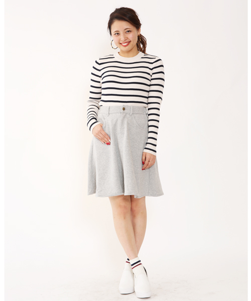 Chico(チコ)の「裏毛フレアスカート(スカート・レディース・アイボリー/グレー/レッド/ネイビー・FREE)」の14枚目の写真