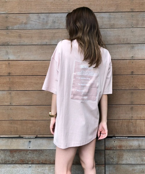 ENVYM（アンビー）の「バックラベルビッグＴｅｅ（Tシャツ/カットソー・レディース・ホワイト/ブラック/ベージュ/ピンク・FREE）」の17枚目の写真