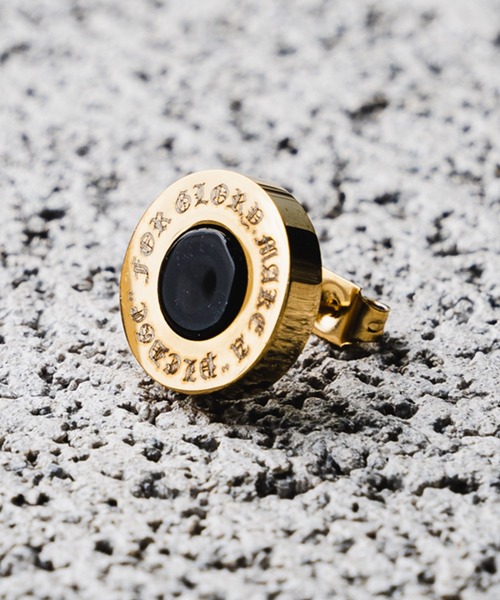 Pledge(プレッジ)の「Pledge(プレッジ)/オニキスピアス(片耳)(ピアス(片耳用)・メンズ・ブラック/シルバー/ゴールド・FREE)」の3枚目の写真