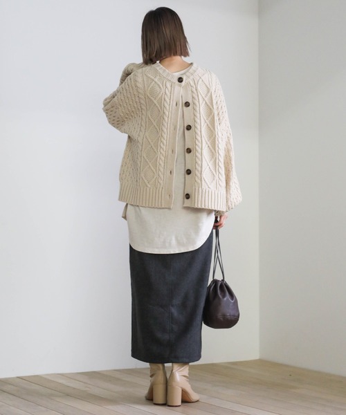 select MOCA(セレクトモカ)の「ツイードタイトスカート(スカート・レディース・ベージュ/スミクロ・SMALL/MEDIUM)」の6枚目の写真