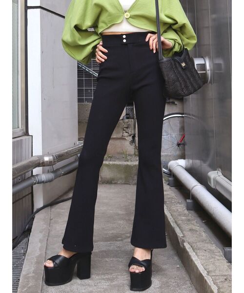 EMODA（エモダ）の「リブフレアWボタンパンツ（その他パンツ・レディース・ブラック/カーキ/ベージュ・SMALL/MEDIUM）」の2枚目の写真