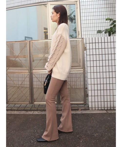 EMODA（エモダ）の「リブフレアWボタンパンツ（その他パンツ・レディース・ブラック/カーキ/ベージュ・SMALL/MEDIUM）」の15枚目の写真