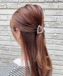 tone（トーン）の「【urbanfemine】マットカラーヘアクリップ（バレッタ/ヘアクリップ）」