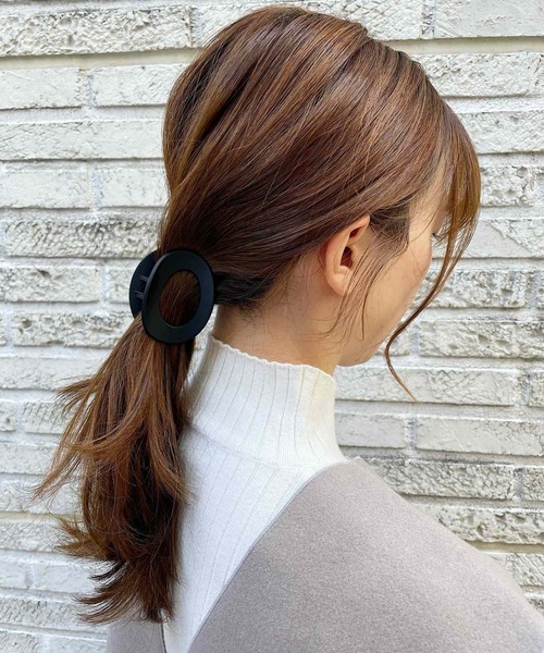 tone（トーン）の「【urbanfemine】マットカラーヘアクリップ（バレッタ/ヘアクリップ・レディース・ブラック/ダークブラウン/グレー/レッド/グリーン/ブルー/ピンク/ホワイト系その他2/ブラック系その他2/ブラウン系その他2/ホワイト系その他/ベージュ系その他/ブラック系その他/ブラウン系その他/アイボリー/ブラウン系その他3/ブラック系その他3/ホワイト系その他3/ライトブルー・FREE）」の8枚目の写真