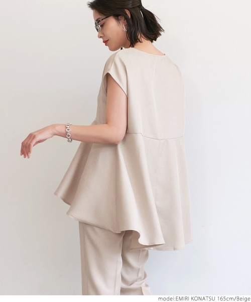 coca(coca)(コカ)の「麻風ヘムフレアプルオーバー(Tシャツ/カットソー・レディース・ブラック/ベージュ・ONE SIZE)」の6枚目の写真