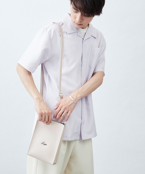 Kappa(カッパ)の「Kappa / カッパ 別注 ロゴ シンセティックレザー スクエア ミニ ショルダーバッグ(ショルダーバッグ・メンズ・グレイッシュベージュ/ダークブラウン/ブラック・FREE)」の5枚目の写真