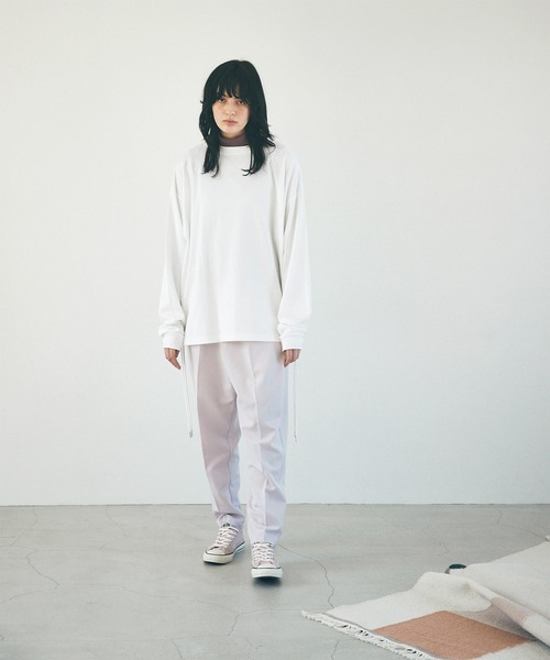 EMMA CLOTHES（エマクローズ）の「ビッグシルエット サイドレース ルーズスリーブ ポンチライトスウェットEMMA CLOTHES（スウェット・メンズ・チャコール/グレイッシュベージュ/ホワイト・FREE）」の8枚目の写真