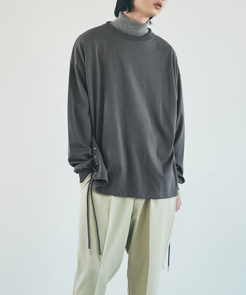 EMMA CLOTHES（エマクローズ）の「ビッグシルエット サイドレース ルーズスリーブ ポンチライトスウェットEMMA CLOTHES（スウェット・メンズ・チャコール/グレイッシュベージュ/ホワイト・FREE）」の7枚目の写真
