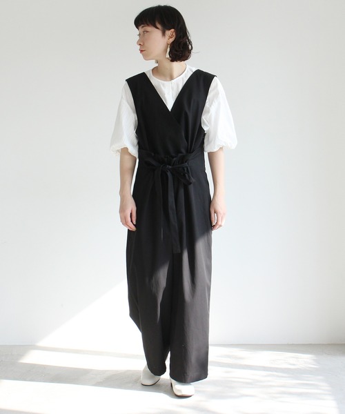 yuni（ユニ　）の「強撚コットン/ギャバ サロペット（サロペット/オーバーオール・レディース・ブラック/ベージュ/アイボリー・FREE）」の5枚目の写真