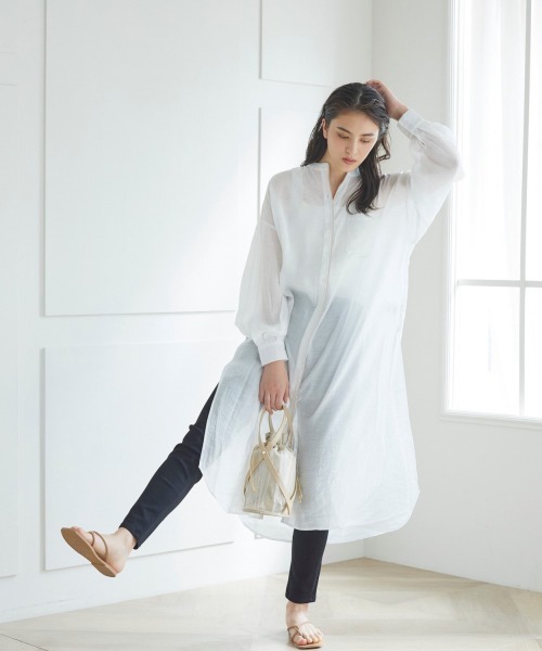 LIPSTAR（リップスター）の「【WEB別注】シアーバンドカラーパイピングワンピース（ワンピース・レディース・グレー/オフホワイト/グリーン・M）」の11枚目の写真