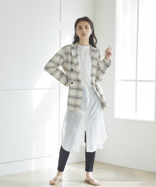 LIPSTAR（リップスター）の「【WEB別注】シアーバンドカラーパイピングワンピース（ワンピース・レディース・グレー/オフホワイト/グリーン・M）」の9枚目の写真