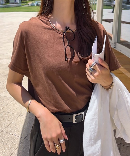 KOBE LETTUCE（コウベレタス）の「コットン100％シンプル半袖Tシャツ（Tシャツ/カットソー・レディース・ホワイト系その他/ミント/ブラック/ピンク系その他/オフホワイト/ブラウン系その他/パープル系/オレンジ系/ネイビー/ホワイト×ブラック/ブルー/ピンク/ライトグレー/グリーン/レッド/ブラウン・S/M/L）」の6枚目の写真