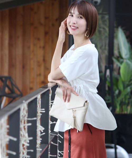 ElegChic(エレグシック)の「ウエストリボン ギャザートップス(シャツ/ブラウス・レディース・ホワイト/ブラック・M)」の14枚目の写真