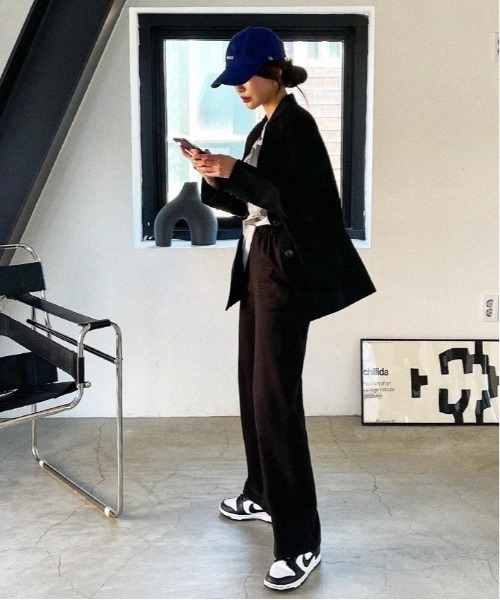 SONA（ソナ）の「SONYUNARA ウエストバンディングセミブーツカットパンツ（スウェットパンツ・レディース・ブラック/グレー・150/160）」の5枚目の写真