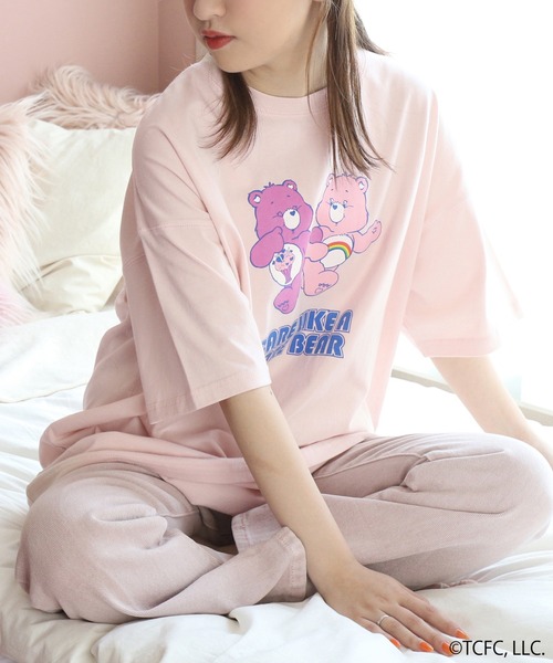 one after another NICE CLAUP（ワンアフターアナザーナイスクラップ）の「ケアベアTM/アソートプリントTee（Tシャツ/カットソー・レディース・ピンク/オフホワイト/サックスブルー・FREE）」の3枚目の写真