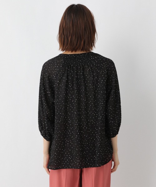 LEPSIM（レプシィム）の「サラサラシャーリングブラウス　949069（シャツ/ブラウス・レディース・ホワイト×ブラック/グレイッシュベージュ/グリーン/ライトパープル・FREE）」の9枚目の写真