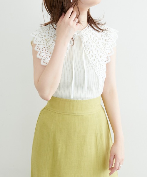 natural couture(ナチュラルクチュール)の「【WEB限定】レース付け衿シンプルリブニット(ニット/セーター・レディース・ブラック/アイボリー/ラベンダー・FREE)」の1枚目の写真