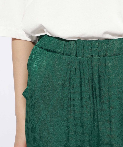 PBLIM（ページボーイリム）の「【PAGEBOYLIM】チャイナサテンパンツ（その他パンツ・レディース・ブラック/グリーン・MEDIUM）」の18枚目の写真
