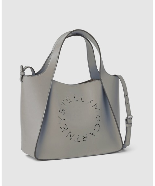 STELLA McCARTNEY（ステラマッカートニー）の「LOGO  Crossbody BAG  Eco Soft Alter Mat  / ロゴ  クロスボディ バッグ（トートバッグ・レディース・ライトグレー・ONE SIZE）」の4枚目の写真