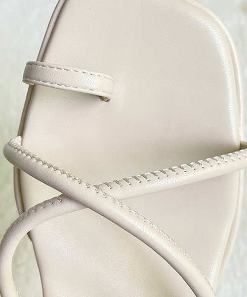 Lace Ladies（レースレディース）の「スクエアトゥ ナロートング フラットサンダル（サンダル・レディース・ベージュ/ホワイト/ブラック・23.5/24.5/22/22.5/23/24/25）」の21枚目の写真