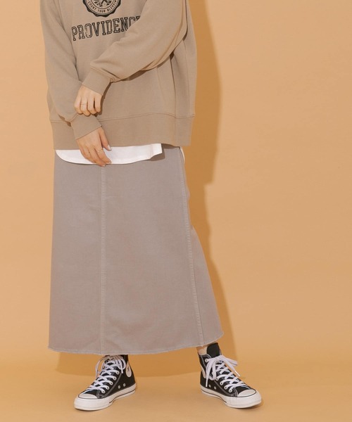 URBAN RESEARCH Sonny Label（アーバンリサーチサニーレーベル）の「カラーデニムロングスカート（スカート・レディース・ベージュ/グレー/ピンク・36/38）」の2枚目の写真