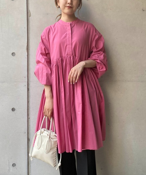 CAPRICIEUX LE'MAGE（カプリシューレマージュ）の「ギャザーチュニックシャツ（Tシャツ/カットソー・レディース・ホワイト/ブラック/ピンク・FREE）」の13枚目の写真