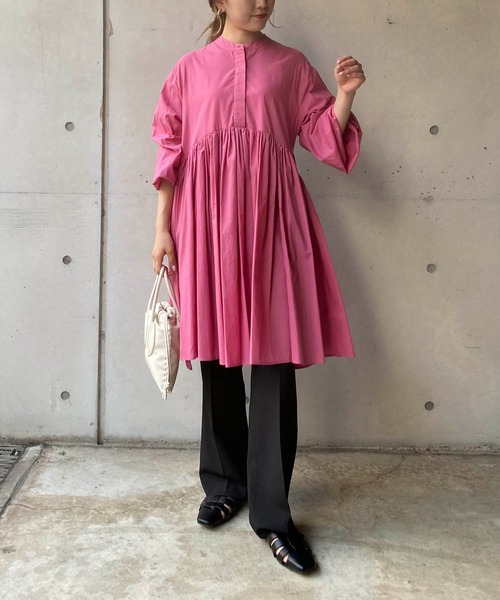 CAPRICIEUX LE'MAGE（カプリシューレマージュ）の「ギャザーチュニックシャツ（Tシャツ/カットソー・レディース・ホワイト/ブラック/ピンク・FREE）」の18枚目の写真