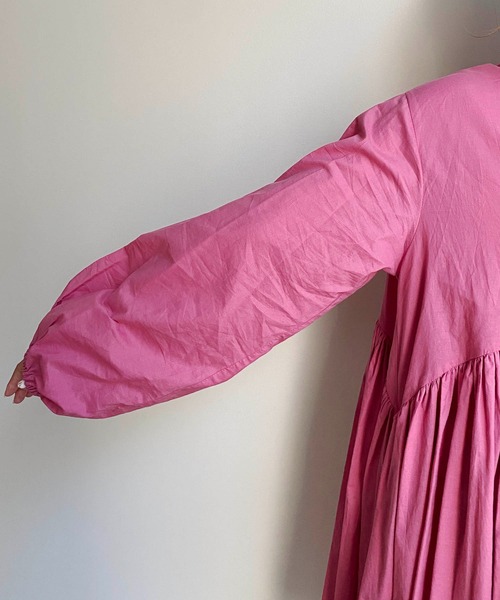 CAPRICIEUX LE'MAGE（カプリシューレマージュ）の「ギャザーチュニックシャツ（Tシャツ/カットソー・レディース・ホワイト/ブラック/ピンク・FREE）」の8枚目の写真