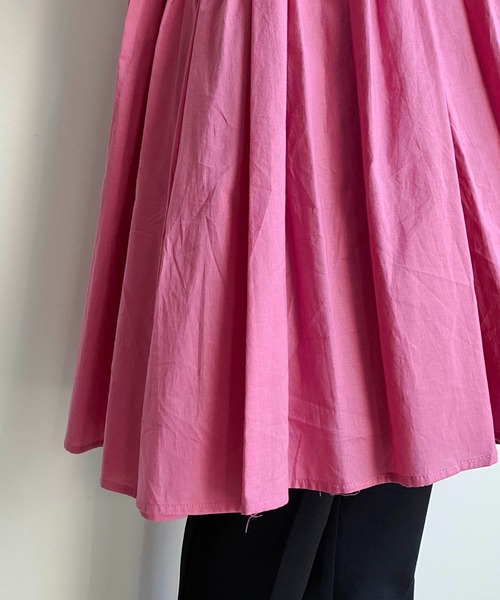CAPRICIEUX LE'MAGE（カプリシューレマージュ）の「ギャザーチュニックシャツ（Tシャツ/カットソー・レディース・ホワイト/ブラック/ピンク・FREE）」の11枚目の写真