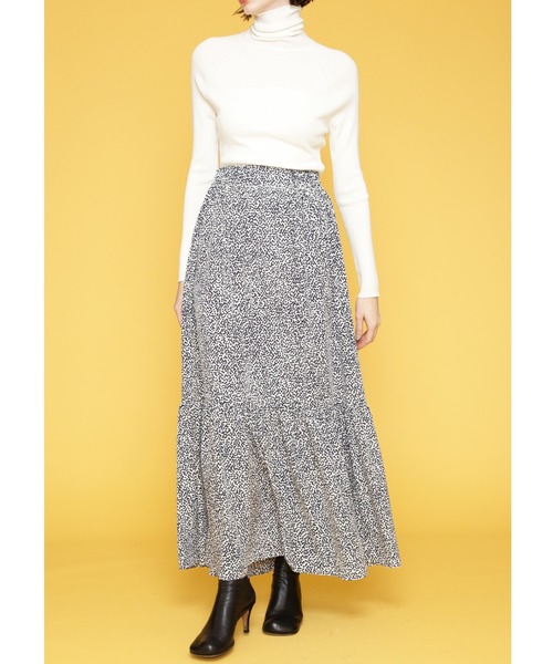 FLOML(フロム)の「◆【FLOML】トライアングルドットプリントスカート(スカート・レディース・ブルー・38)」の1枚目の写真