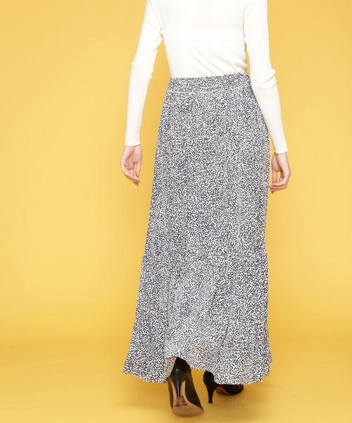 FLOML(フロム)の「◆【FLOML】トライアングルドットプリントスカート(スカート・レディース・ブルー・38)」の10枚目の写真