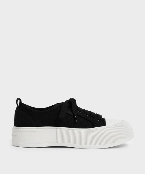 CHARLES & KEITH（チャールズ & キース）の「オーガニックコットン ロウトップスニーカー / Organic Cotton Low-Top Sneakers（スニーカー・レディース・ホワイト/ブラック/ピンク・24.5cm/25.5cm/23.5cm/25cm/23cm/22.5cm）」の3枚目の写真