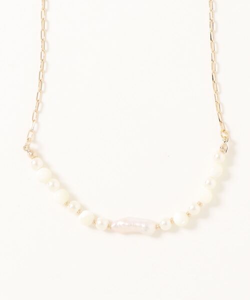 human woman（ヒューマンウーマン）の「淡水パールネックレス（ネックレス・レディース・ゴールド・ﾌﾘ-）」の4枚目の写真