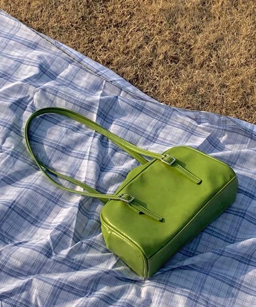 HALEY PESCA（ヘーリーペスカ）の「HALEY PESCA/ヴィンテージ風 スクエア ショルダーバッグ（ショルダーバッグ・レディース・ブラック/グリーン・FREE）」の5枚目の写真