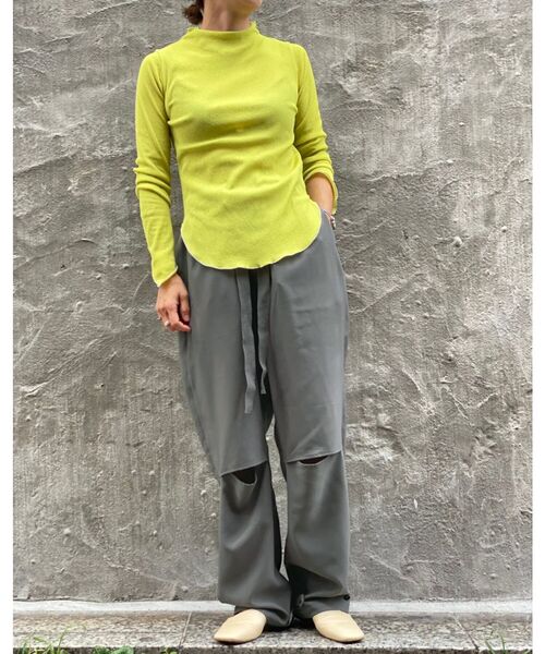 Toironier（トワロニエ）の「Toironier(トワロニエ )  リラックスパンツ RELAX TWILL PANTS（その他パンツ・レディース・ベージュ/オリーブ・1/2）」の8枚目の写真