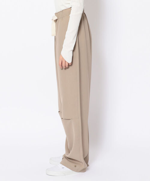 Toironier（トワロニエ）の「Toironier(トワロニエ )  リラックスパンツ RELAX TWILL PANTS（その他パンツ・レディース・ベージュ/オリーブ・1/2）」の13枚目の写真