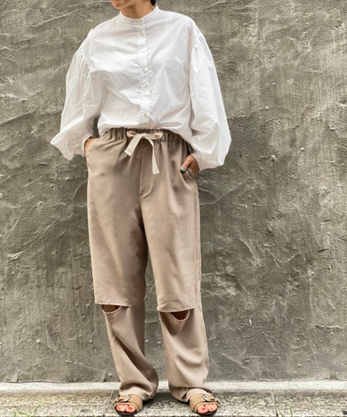 Toironier（トワロニエ）の「Toironier(トワロニエ )  リラックスパンツ RELAX TWILL PANTS（その他パンツ・レディース・ベージュ/オリーブ・1/2）」の3枚目の写真