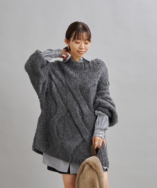 DouDou（ドゥドゥ）の「ハンドメイドケーブルプルオーバー（ニット/セーター・レディース・チャコールグレー/ブルー・FREE）」の4枚目の写真