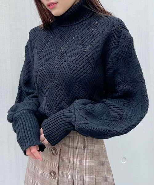 Crea titty&Co. PETIT（クレアティティーアンドコープチ）の「【Crea titty&Co.PETIT】クロス編込みタートルニット（ニット/セーター・レディース・ホワイト/ブラック・FREE）」の10枚目の写真