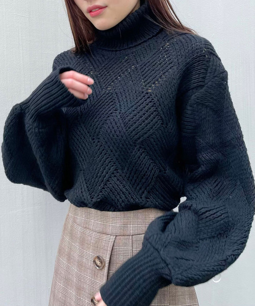 Crea titty&Co. PETIT（クレアティティーアンドコープチ）の「【Crea titty&Co.PETIT】クロス編込みタートルニット（ニット/セーター・レディース・ホワイト/ブラック・FREE）」の11枚目の写真