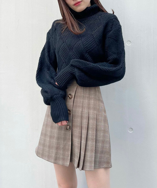 Crea titty&Co. PETIT（クレアティティーアンドコープチ）の「【Crea titty&Co.PETIT】クロス編込みタートルニット（ニット/セーター・レディース・ホワイト/ブラック・FREE）」の15枚目の写真