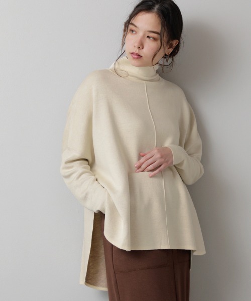 Bou Jeloud(ブージュルード)の「リバーシブルWフェイスポンチョ風ニット(ニット/セーター・レディース・アイボリー/モカ/グリーン・FREE)」の1枚目の写真