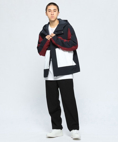 TOMMY HILFIGER（トミーヒルフィガー）の「ライトウェイトカラーブロックジャケット（マウンテンパーカー・メンズ・ネイビー・SMALL/MEDIUM/LARGE/X-LARGE）」の11枚目の写真